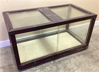 ANTIQUE OAK COUNTER TOP DISPLAY CASE, 32’’L by