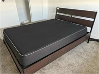 Like New Sleep Eight Queen Mattress with Control