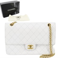 CHANEL White Leather Ram Chain Shoulder Bag