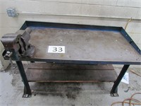 Metal Work Bench With HD 4.5" Vise