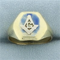 Vintage Mens Blue Enamel Masonic Ring in 14k Yello