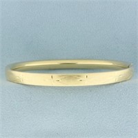 Diamond Cut Bangle Bracelet in 14k Yellow Gold