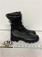 Size 4R Black Military Style Boots