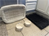 NEW SM. PET CAGE AND PET BOWLS AND BED