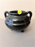 Blk Roseville 3 Footed Double Handle Bean Pot 5\"