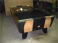 Dynamo coin operated air hockey table with keys
