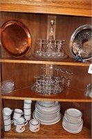 Assorted glassware & table linens