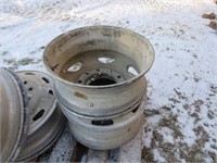 PAIR OF 22.5" RIMS