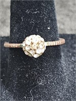 Vintage Petitie Point Ring With Small Stones