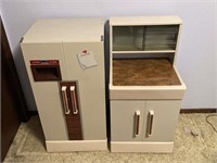 Lil Kenmore Play Fridge and Counter
