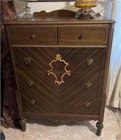 Antique 4 Drawer Dresser