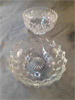 Pedestal glass candy dish 5.5 x 3 and footed
