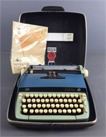 Vintage Smith Corona Type Writer
