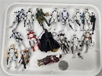 ASSORTED LOT OF MODERN STAR WARS ACTION FIGURES