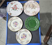 5 Assorted Display Plates