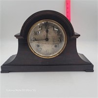 New Haven Clock Mantle