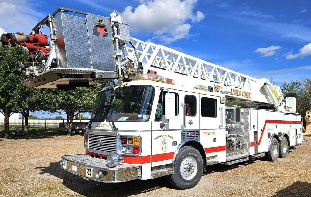 American LaFrance Ladder Fire Truck, Very Fine!