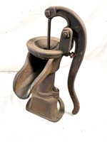 mansfield, OH cast iron pitcher pump