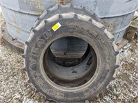 Pair of 13.6-R28 tractor tires, model OT710