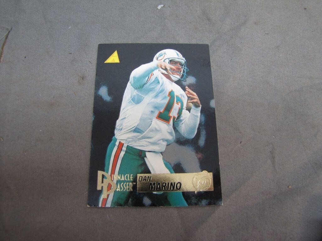 1995 Pinnacle Dan Marino Football Card