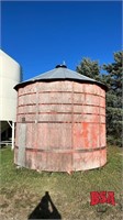 Wood round hopper bin, 700bu on skids, metal roof