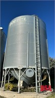 Goebel 1805 5000bu hopper bin,