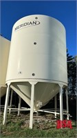 Meridian M1615, 3200bu., grain bin