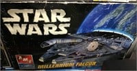 STAR WARS VINTAGE millennium Falcon model