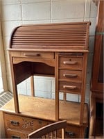 Antique Roll Top Kneehole desk
