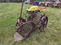 One-Row Potato Digger