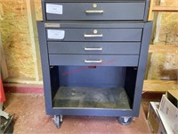 'STOREHOUSE' 3 DRAWER TOOL CHEST W/ CONTENTS