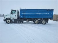 IH 8600 5-Ton Tandem Grain Truck (Circa 2003)