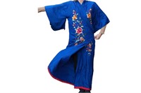 Mid Century Embroidered Japanese Women's Robe