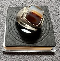 BANDED AGATE SQUARE SILVER RING