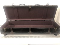 Leatherette trunk