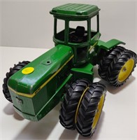 John Deere 8630 Articulating Tractor