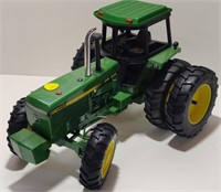 John Deere 4955 Tractor w/ Rear Duals