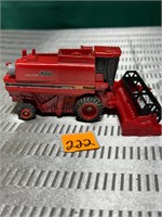 International Axial Flow 1660 Tractor w/combine