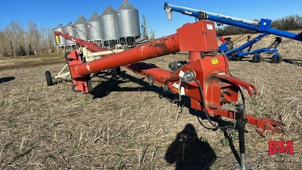Farm King 1060 grain auger, 10" x 60',