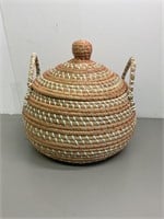 Wicker Basket with lid