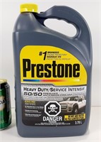 Prestone Heavy Duty 50/50 antifreeze/coolant 3.78L