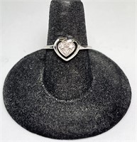 14 KT White Gold Diamond Heart Ring 2 Gr Size 7