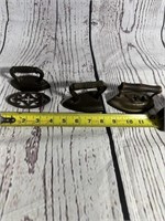 Set of 3 Mini Cast Iron Sad Irons