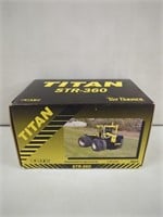 Titan STR-360 4wd Toy Farmer 2014 NIB
