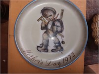 1972 Schmid Mother's Day Plate