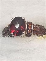 Jewelry - new .925 Sterling ring sz 7 Garnet