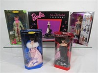 LOT OF BARBIE PHONE & 4 REPRODUCTION BARBIES: