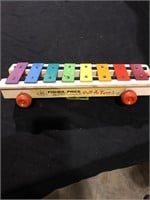 Fisher-Price Pull-A-Tune