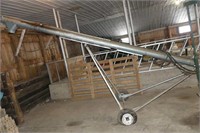 Approx. 19ft x 6in Hydraulic Drive Auger
