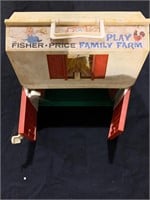 1967 Fisher Price LITTLE PEOPLE 915 Barn